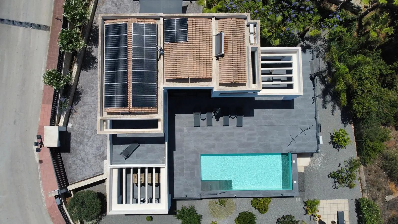 Villa de luxe à vendre à Puerta Fenicia avec des vues imprenables sur le Montgo.