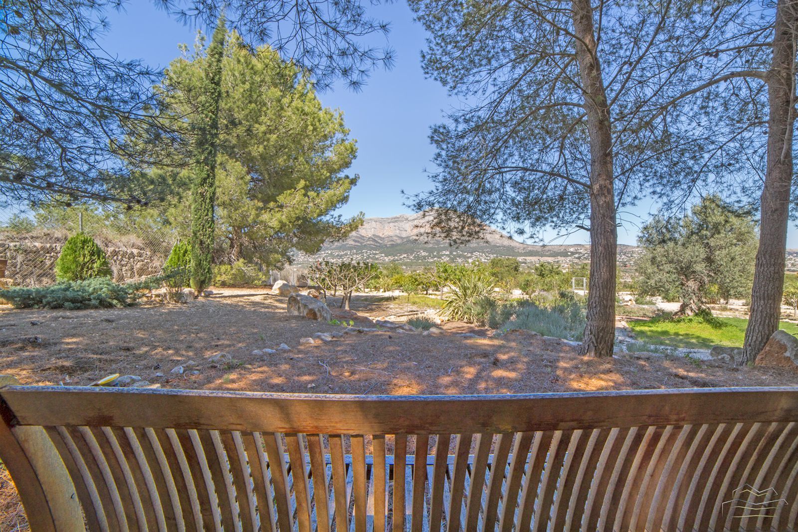 Ferme de campagne avec vue panoramique à vendre à Javea