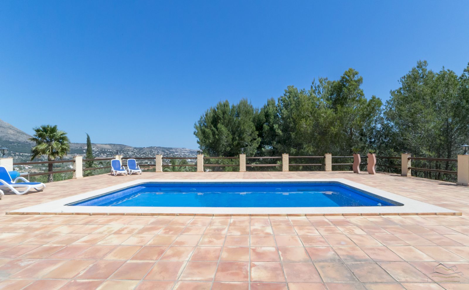 Ferme de campagne avec vue panoramique à vendre à Javea