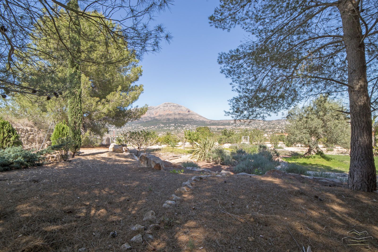 Ferme de campagne avec vue panoramique à vendre à Javea