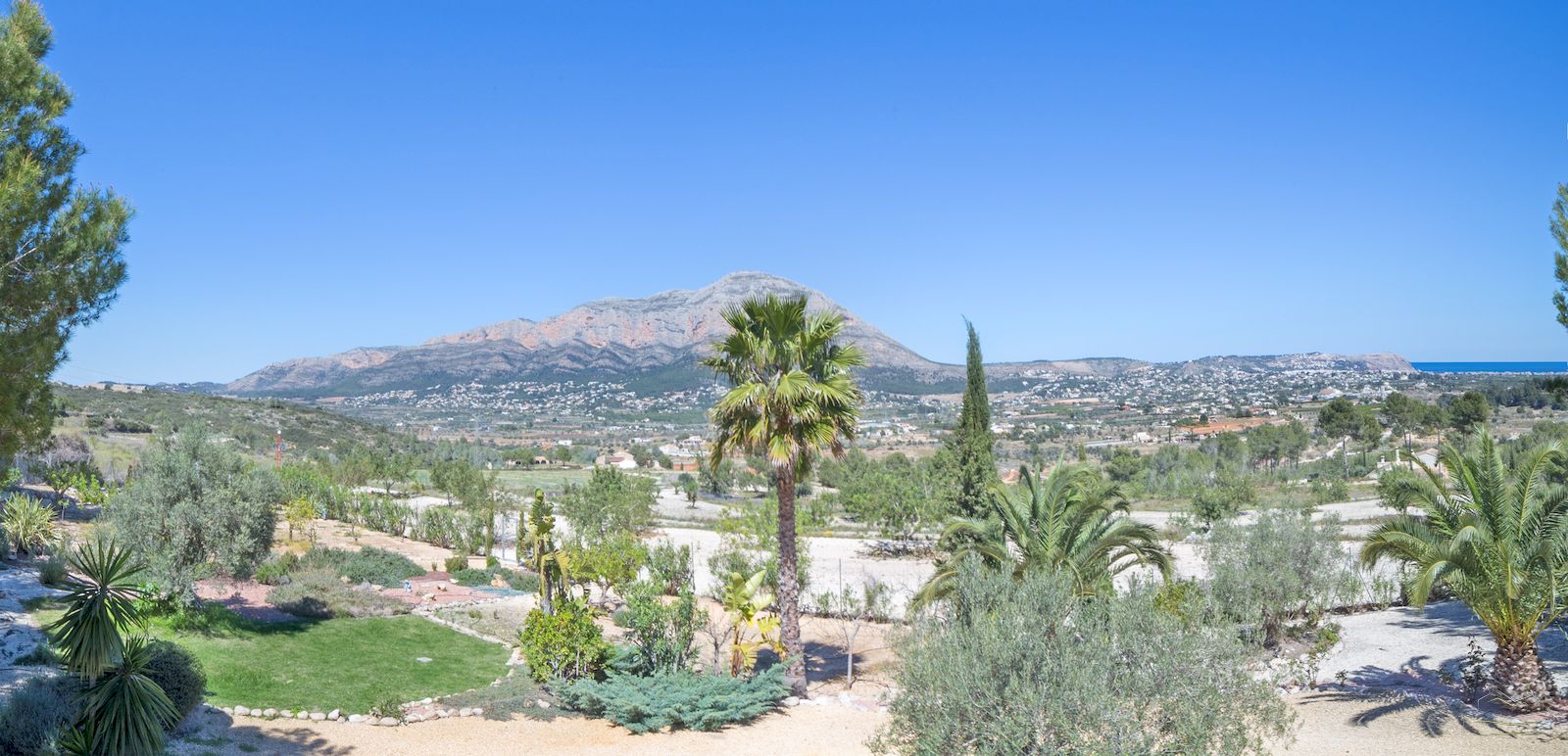 Ferme de campagne avec vue panoramique à vendre à Javea