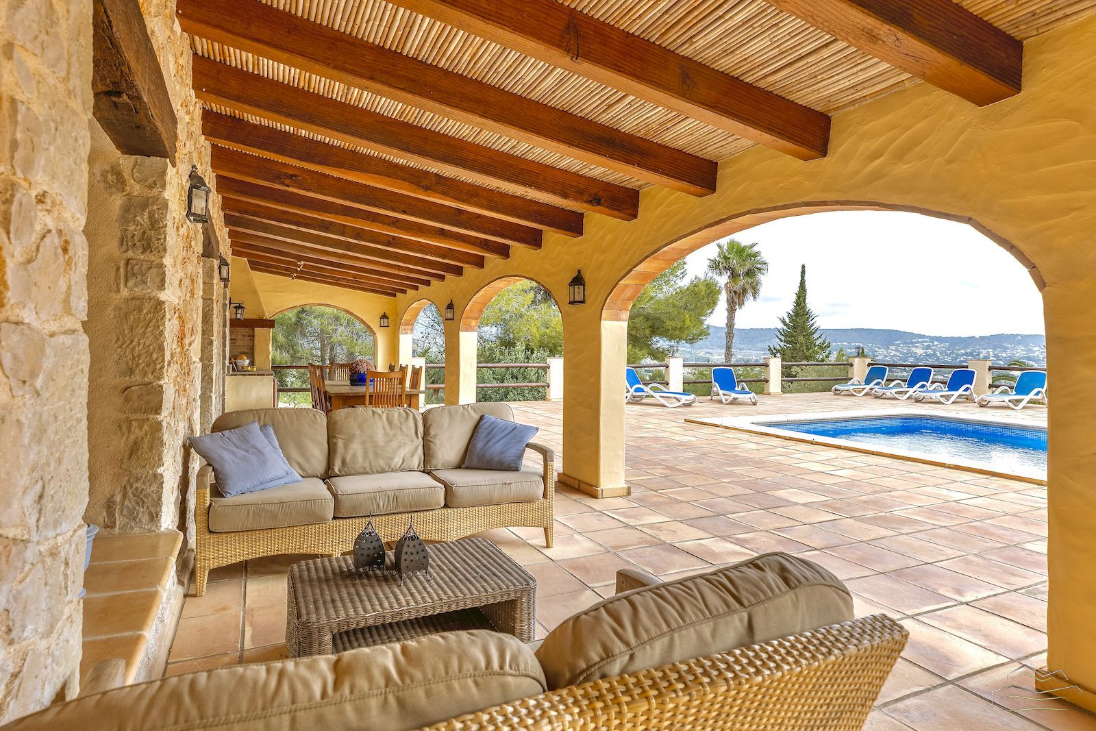 Ferme de campagne avec vue panoramique à vendre à Javea