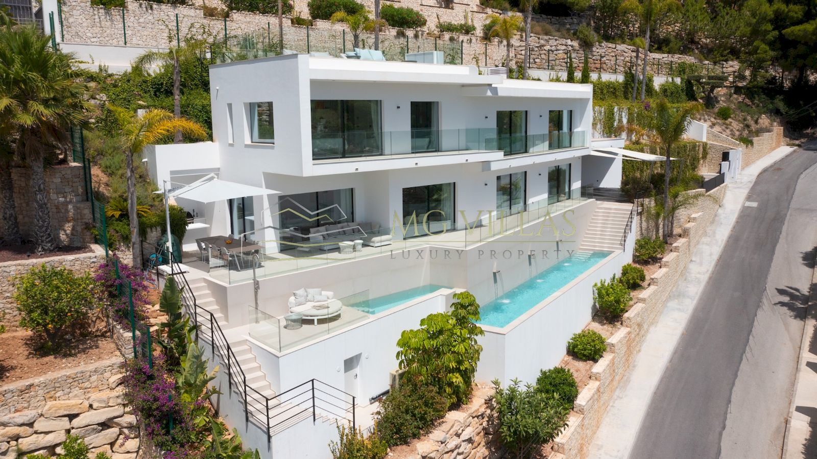 Villa design moderne à vendre avec vue sur la mer à Javea