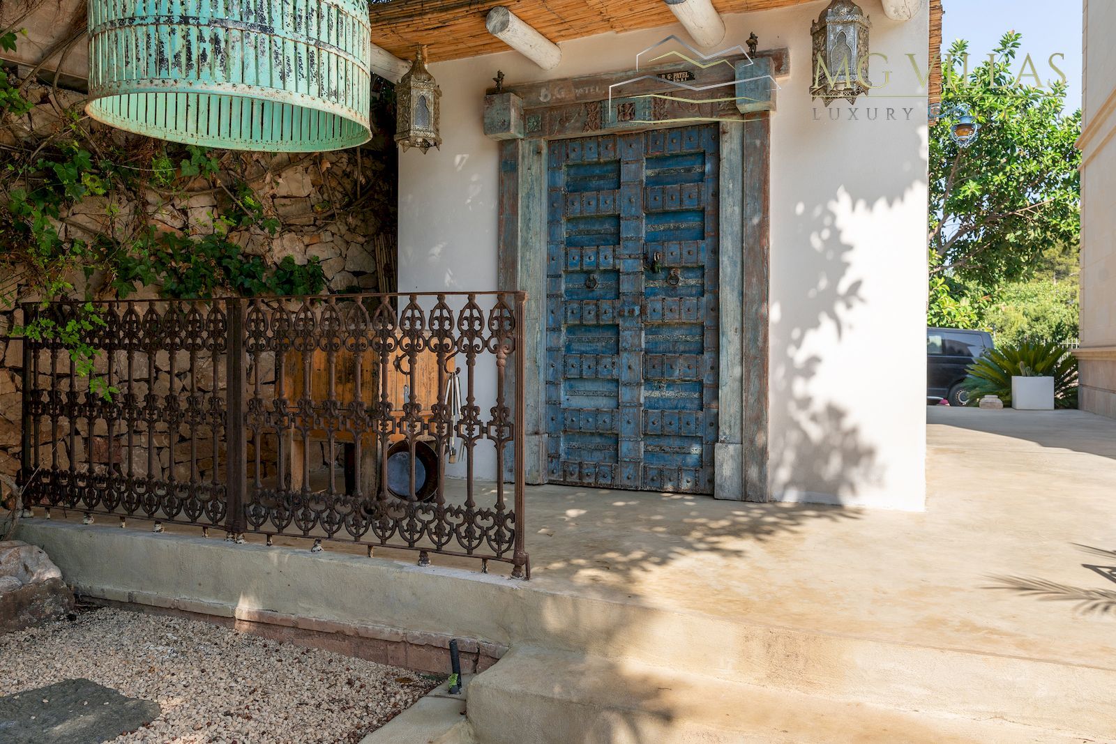 Elégante villa à vendre à Las Rotas - Denia