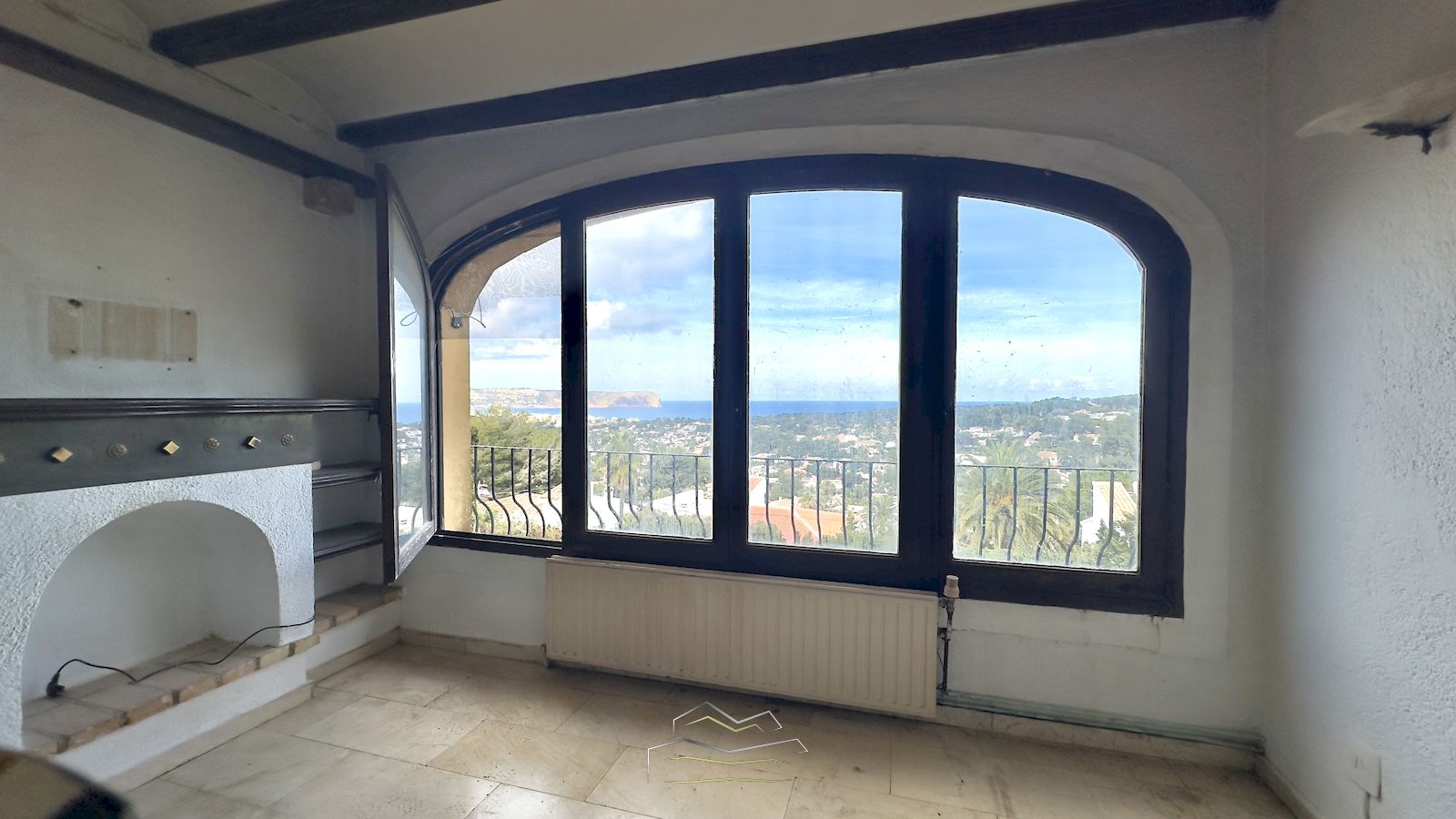 Villa à vendre à rénover avec vue sur la mer à Javea