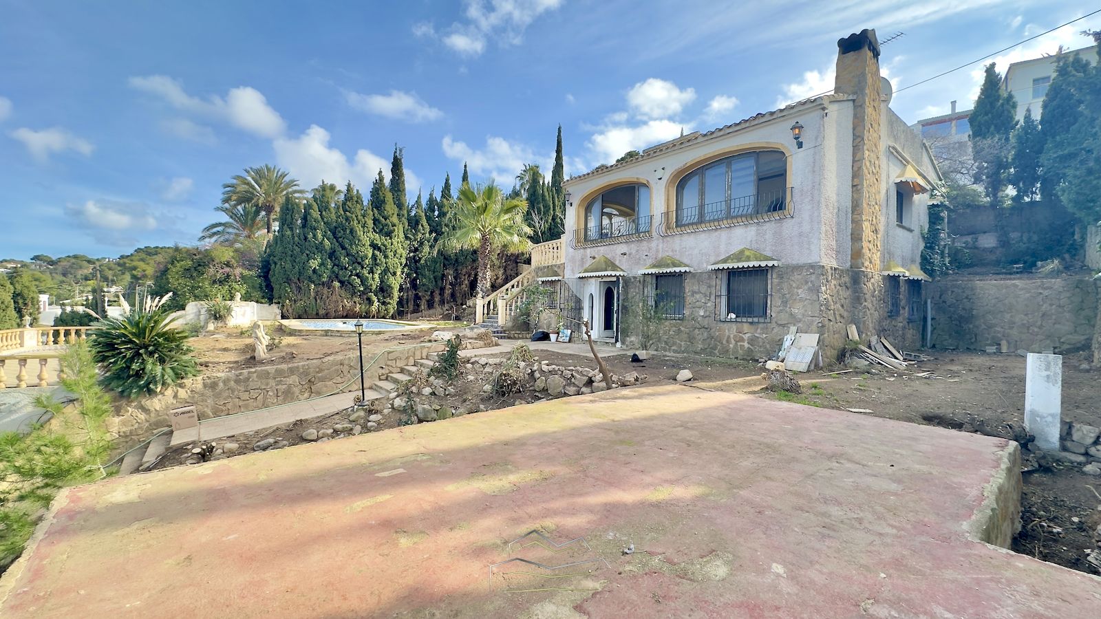 Villa à vendre à rénover avec vue sur la mer à Javea