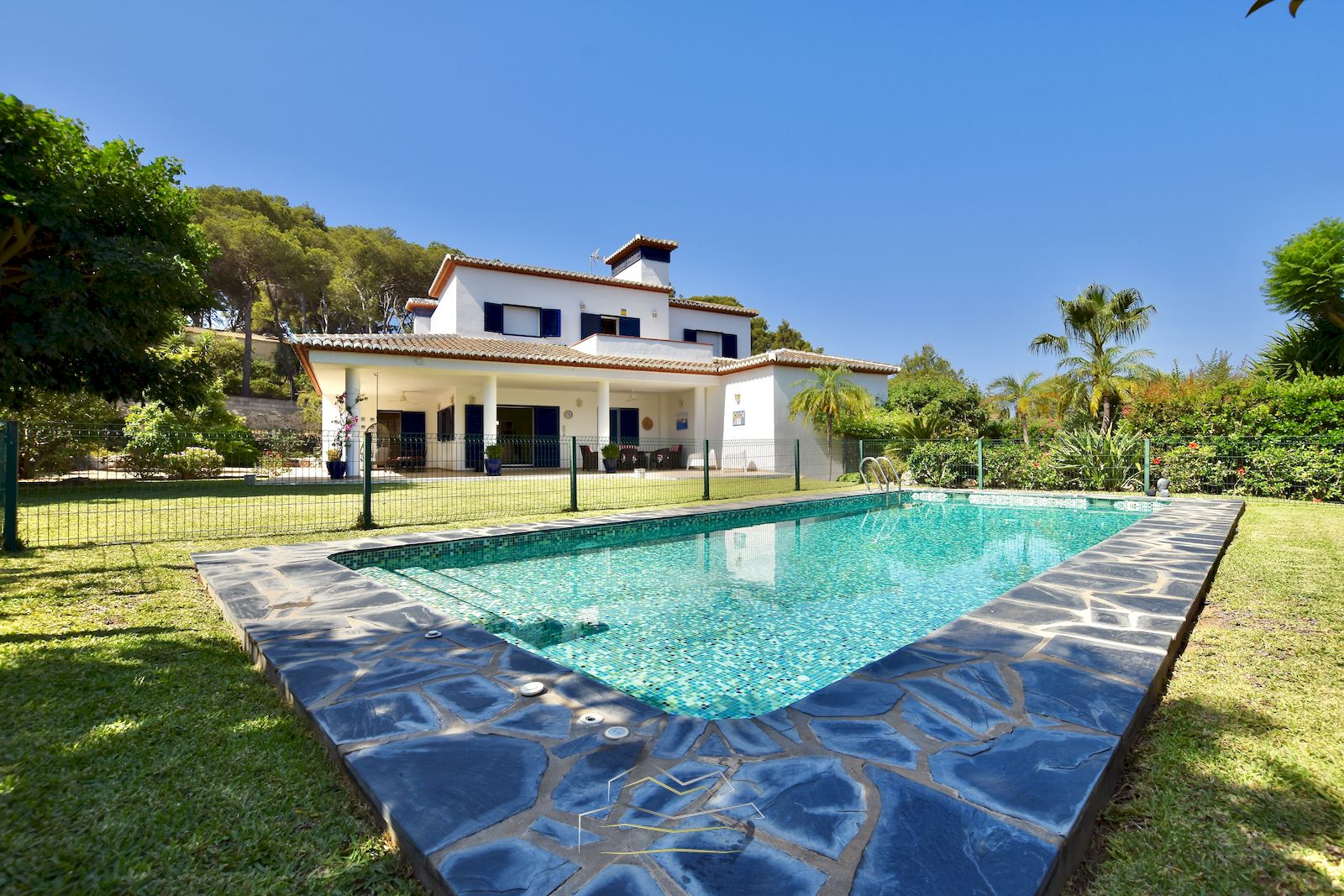 Villa à Louer Temporairement à Cala Blanca - Javea