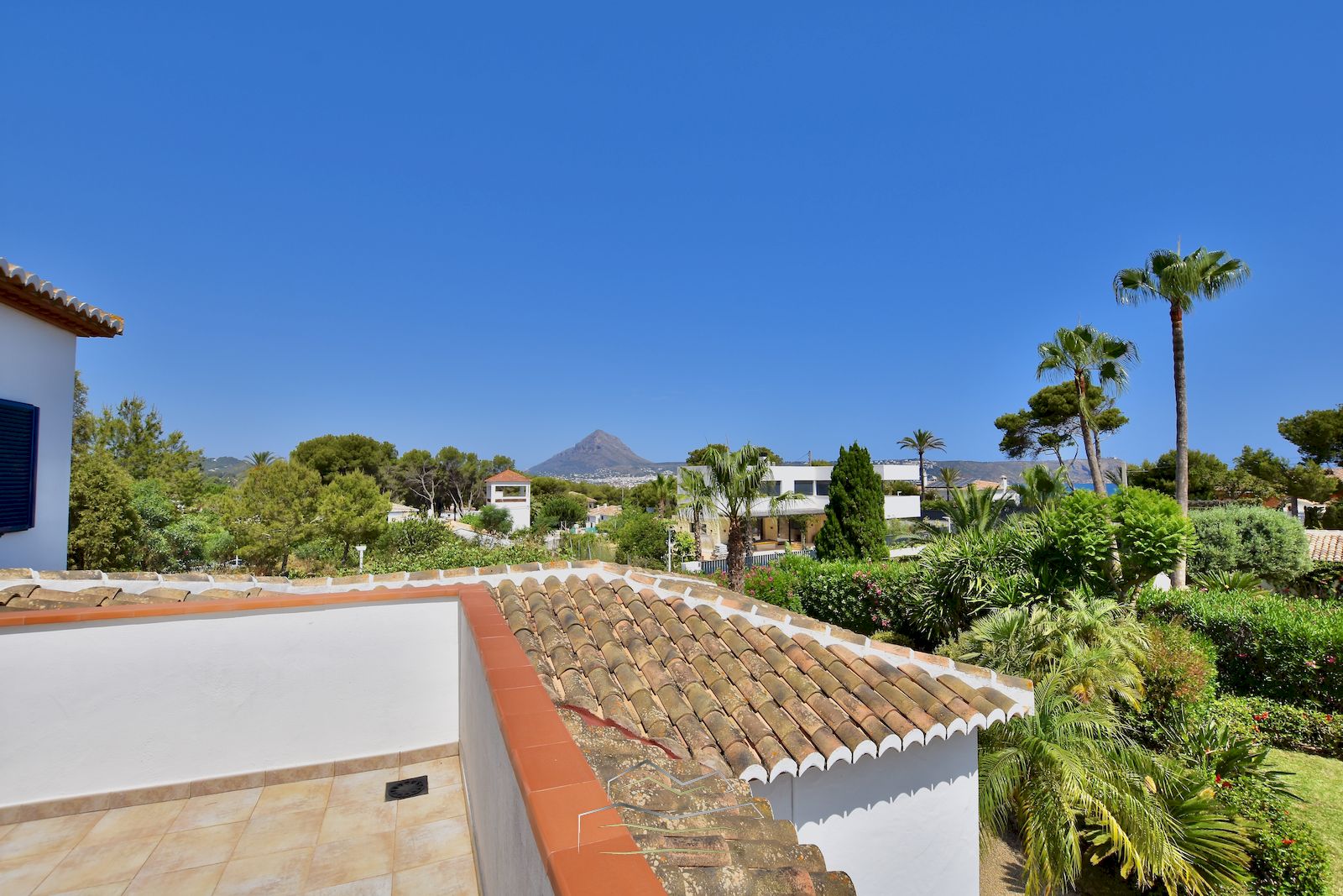 Villa à Louer Temporairement à Cala Blanca - Javea